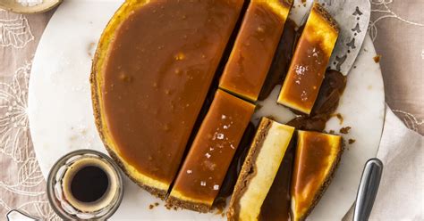 Detailný záber na krémový cheesecake