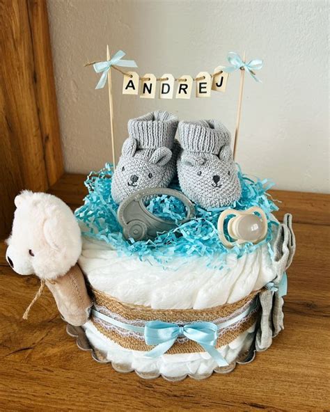 hotová detská torta s jedlou figúrkou macka