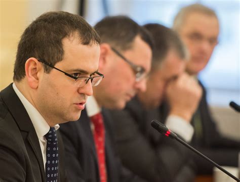 Verejné vypočúvanie kandidátov na ústavných sudcov