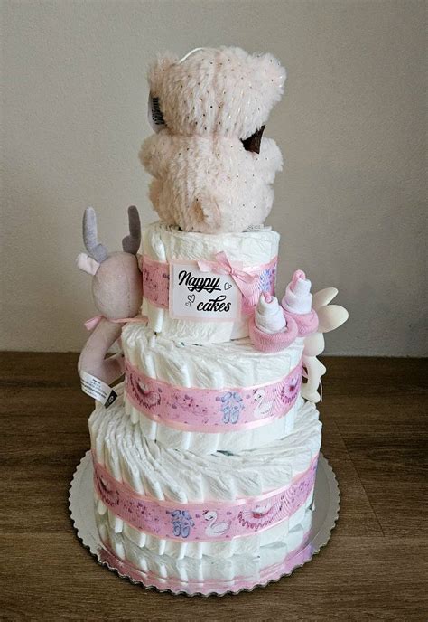 Torta z plienok pre dievčatko