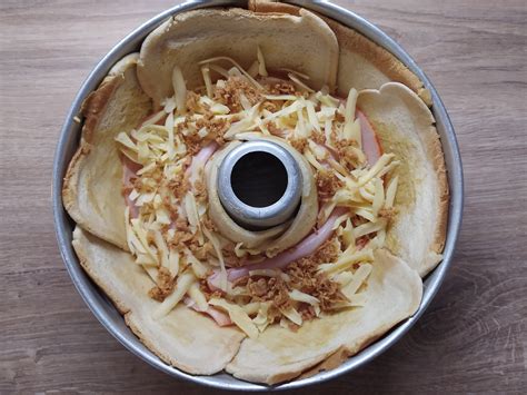 Farebná torta z toastového chleba