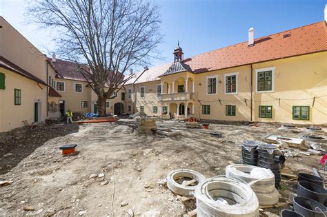 Rekonštrukcia kaštieľa