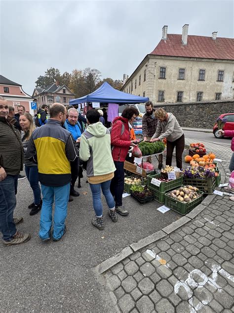 Fotografia čerstvých, lokálnych surovín na trhu