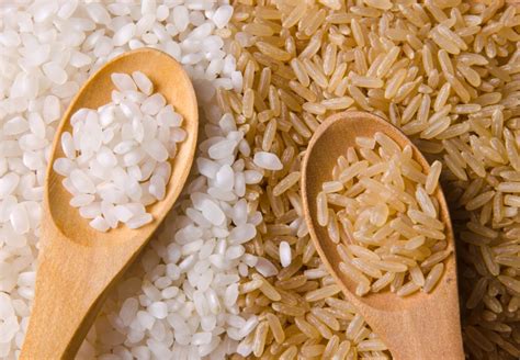 Rozdiel medzi bielou a hnedou basmati ryžou