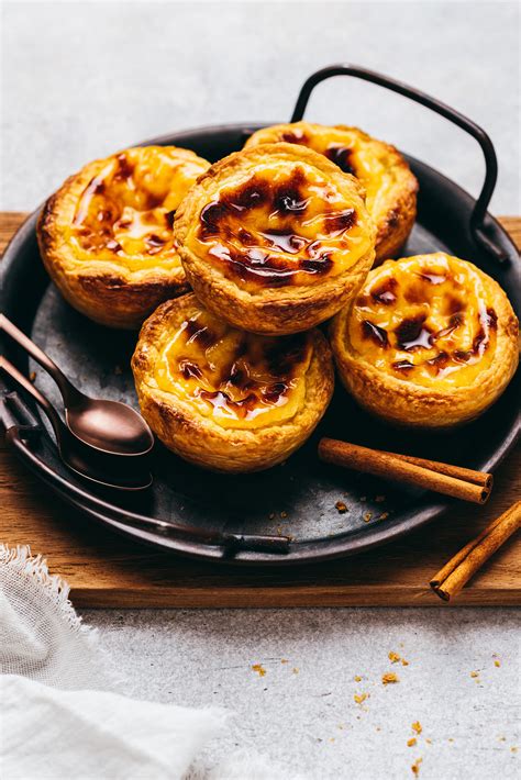 Pastéis de Nata posypané škoricou
