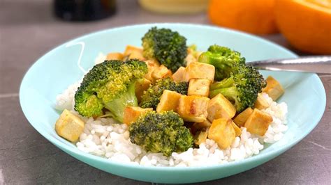 miska tofu s brokolicou