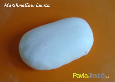 Proces prípravy domácej marshmallow fondánovej hmoty