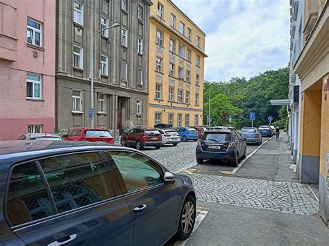 Predajca fuchka na ulici