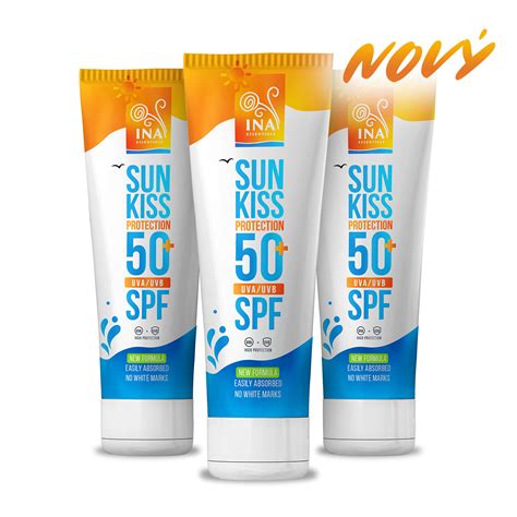 Osoba používajúca opaľovací krém na ochranu pred slnkom