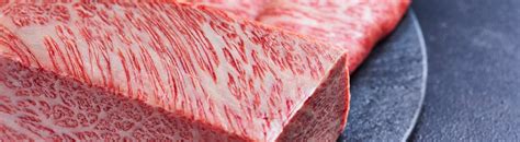Detail mramorovaného Wagyu steaku