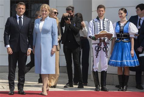 Zuzana Čaputová a Martin Burgr počas volebnej noci