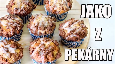 Fotka lahodných kokosových muffinov s polevou