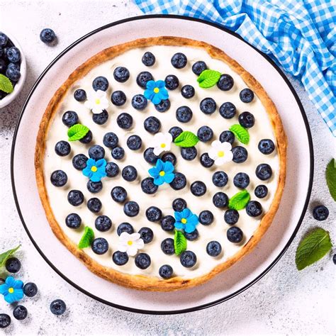 Francúzsky koláč s mascarpone a čučoriedkami