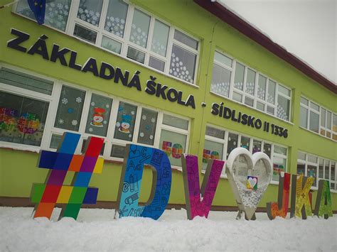 Budova Základnej školy Juh Vranov nad Topľou