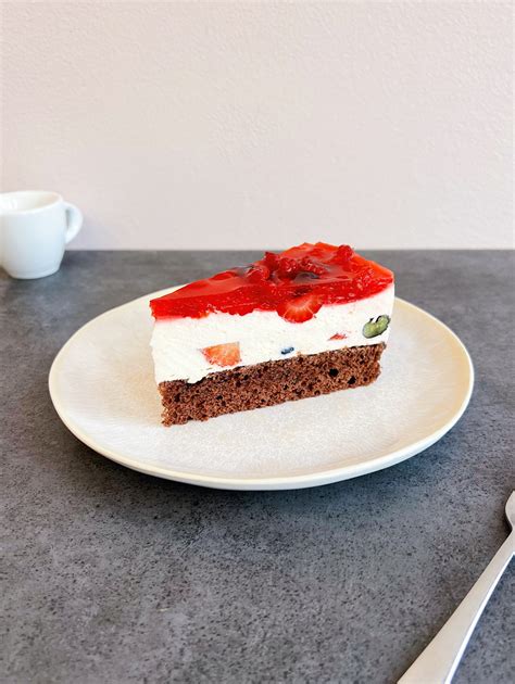 Jogurtovo-ovocná torta