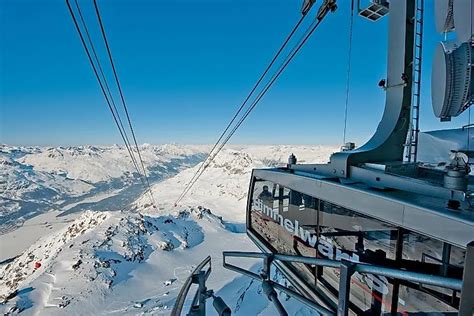 Vodná cesta so šiestimi jazerami v oblasti Corvatsch