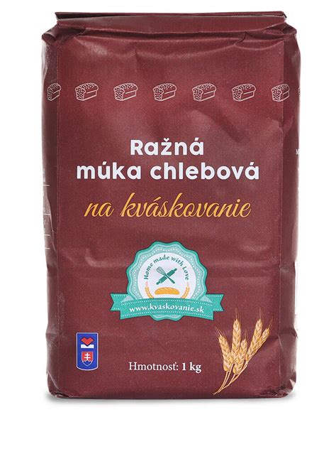 Regál s múkou Mlyn Trenčan v Tesco