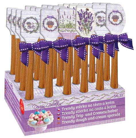 Utierková torta s motívom levandule