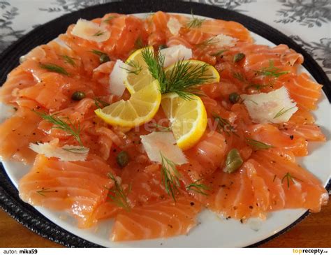 Ingrediencie pre carpaccio z lososa