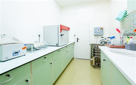 Laboratórne vybavenie na analýzu potravín