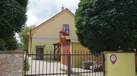 Personál reštaurácie Majer Kaplna