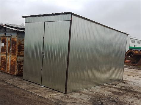 konštrukcia plechovej garáže