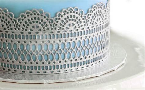 Jedlá krajka z jedlého papiera na torte