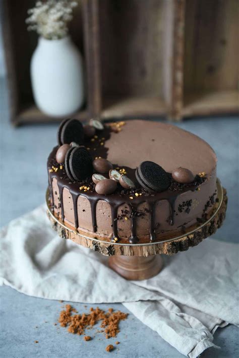 Zdobená čokoládová torta