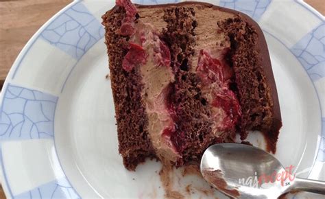 Čokoládová torta s višňami