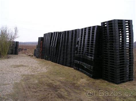 Vsakovací box z plastových paliet