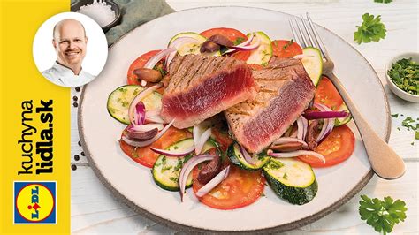 Tuniakový steak s ratatouille