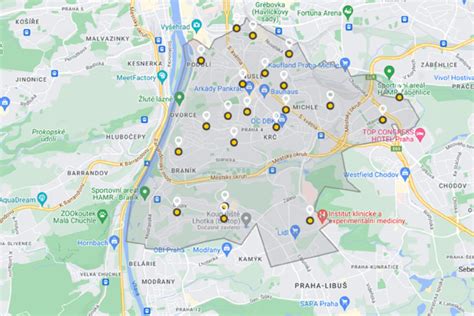 Mapa Komárna s vyznačenými jazykovými školami
