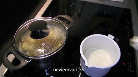 príprava zátierky do kyslej vajíčkovej polievky