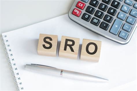 Porovnanie štandardného a zjednodušeného zakladania s.r.o.