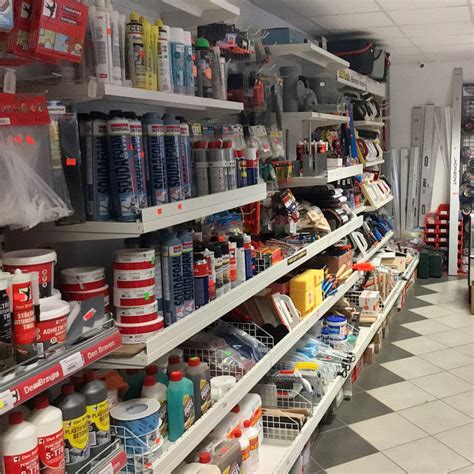 Exteriér a sortiment produktov Stavebniny Stavex