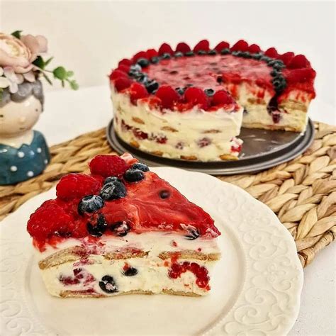 tvarohová torta s ovocím