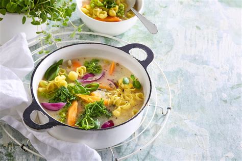 Ilustračná fotografia špenátovej omáčky s cestovinami