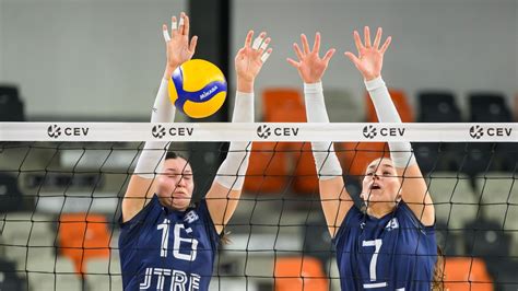 Francúzske národné hádzanárske mužstvo počas zápasu