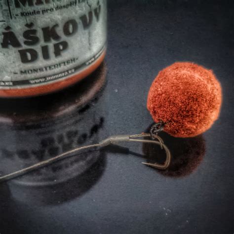 Aplikácia práškového dipu na boilies