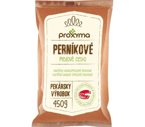 Miešanie ingrediencií na perníkové cesto