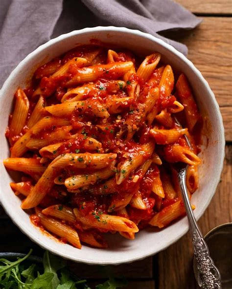 Pikantná omáčka arrabbiata s penne