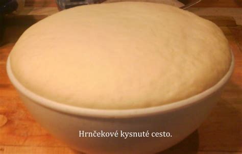 kysnuté cesto v miske