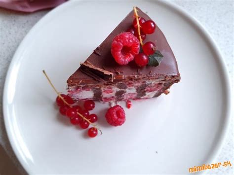 Bezlepková čokoládovo-oriešková torta