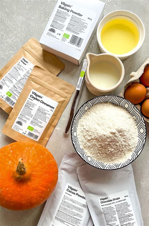 Infografika: Kľúčové ingrediencie jablkového koláča s kakaom a ich funkcie