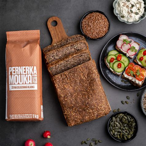 Porovnanie hladkej a celozrnnej múky