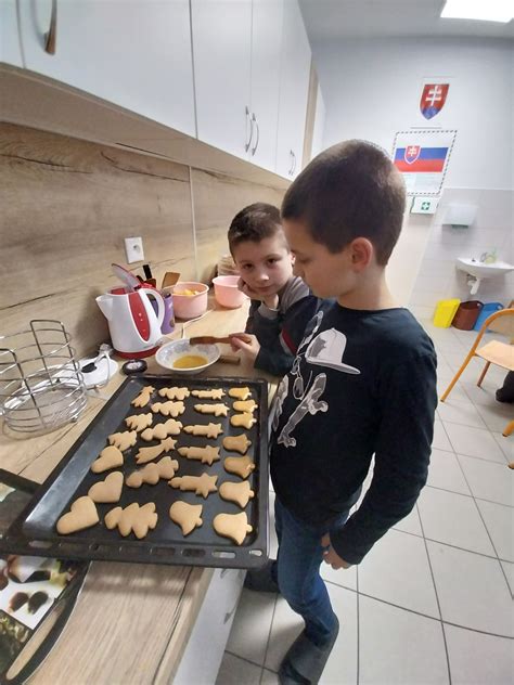 Dôvody pre pečenie medovníkov bez medu