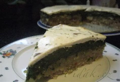 Slaná torta s kuracím mäsom a šampiňónmi