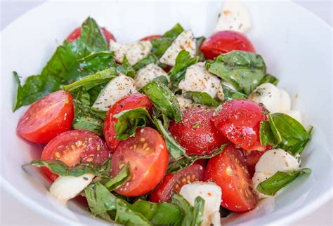 Caprese šalát: Paradajky a mozzarella