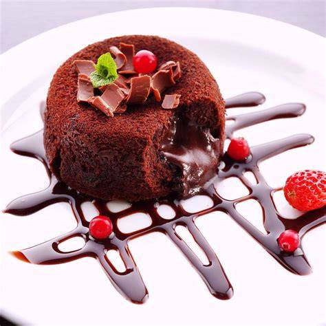 Čokoládový lávový koláčik v hrnčeku