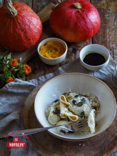 Čerstvo pripravené tekvicové tortellini